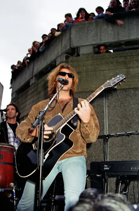 Framed Print : Bon Jovi brought the walkways of Londons South Bank to a standstill when they played Framed Print : Bon Jovi brought the walkways of Londons South Bank to a standstill when they played