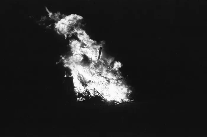 Framed Print : Bonfire Night at Waterloo Meadows park, Reading, Berkshire, November 1980