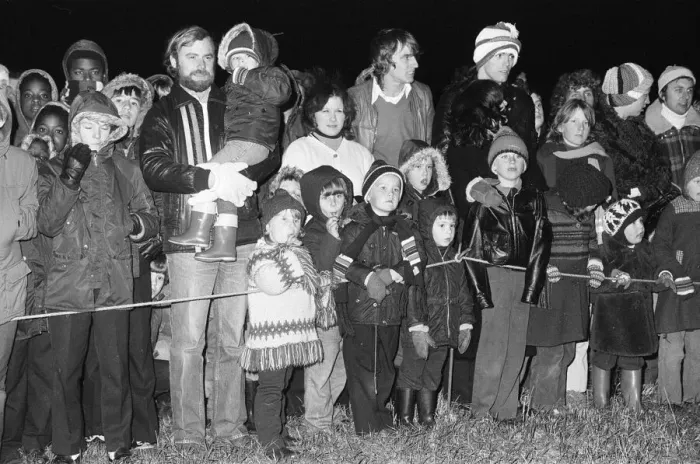 Framed Print : Bonfire Night at Waterloo Meadows park, Reading, Berkshire, November 1980