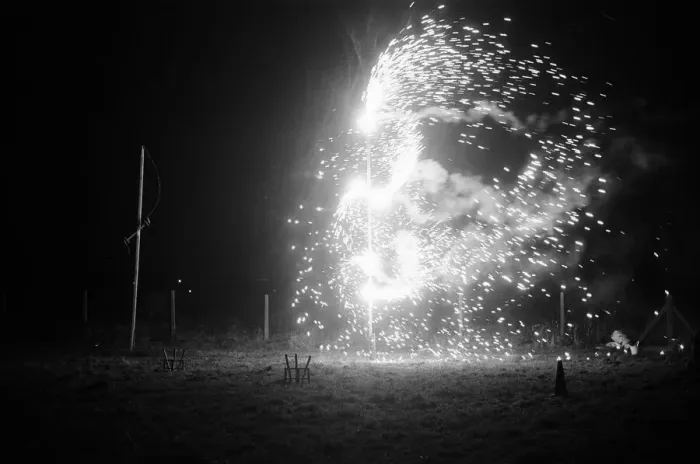 Framed Print : Bonfire Night at Waterloo Meadows park, Reading, Berkshire, November 1980 Framed Print : Bonfire Night at Waterloo Meadows park, Reading, Berkshire, November 1980