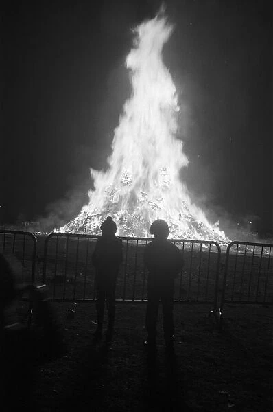 Bonfire at Pype Hayes park in Birmingham. 5th November 1981
