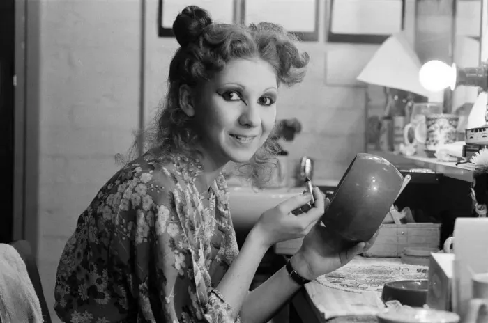 Framed Print : Bonnie Langford, star of hit musical Cats, she plays the character Rumpleteazer in Framed Print : Bonnie Langford, star of hit musical Cats, she plays the character Rumpleteazer in