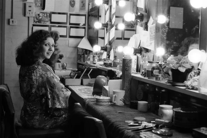 Framed Print : Bonnie Langford, star of hit musical Cats, she plays the character Rumpleteazer in Framed Print : Bonnie Langford, star of hit musical Cats, she plays the character Rumpleteazer in