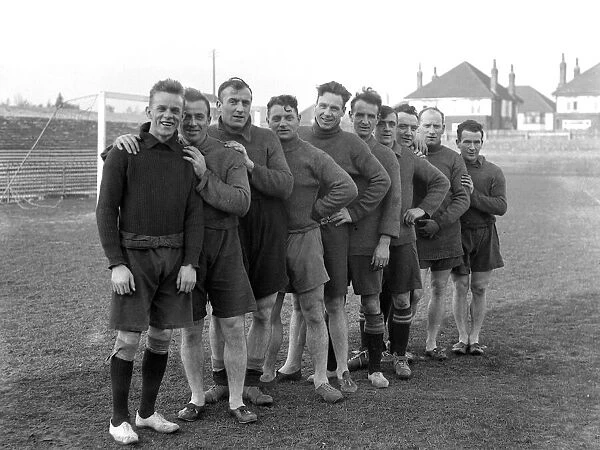 Bournemouth and Boscombe Footballers. 3rd January 1930. DM17161