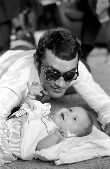 Framed Print : Boxer Alan Minter pictured at his Crawley Sussex home with his six month old baby Framed Print : Boxer Alan Minter pictured at his Crawley Sussex home with his six month old baby