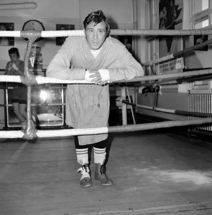 Framed Print : Boxer John H. Stracey having a work out in preparation for his European Welter weight