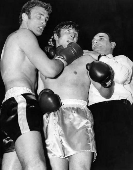 Framed Print : Boxer Johnny Prescott (Centre). January 1970 P005385