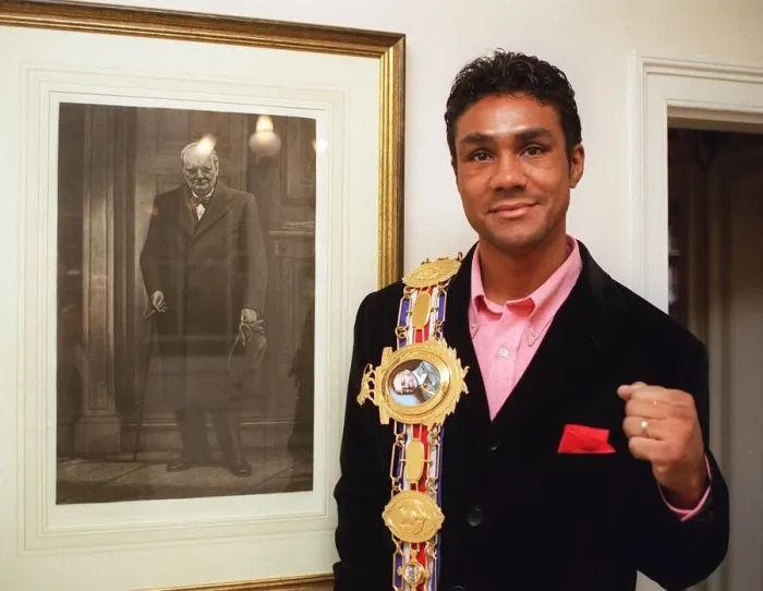 Framed Print : Boxer Kevin Lveshing at home in Westerham standing next to picture of Sir Winston Framed Print : Boxer Kevin Lveshing at home in Westerham standing next to picture of Sir Winston