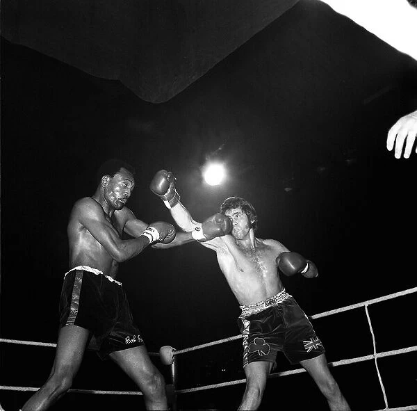Boxers Chris Finnigan v Bob Foster 1972