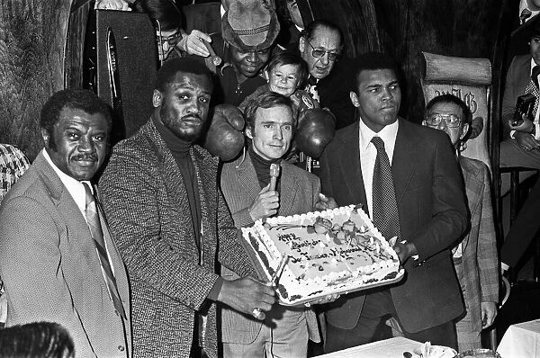 Boxers Party attended by fighters Joe Frazier (second left) and Muhammad Ali (right)