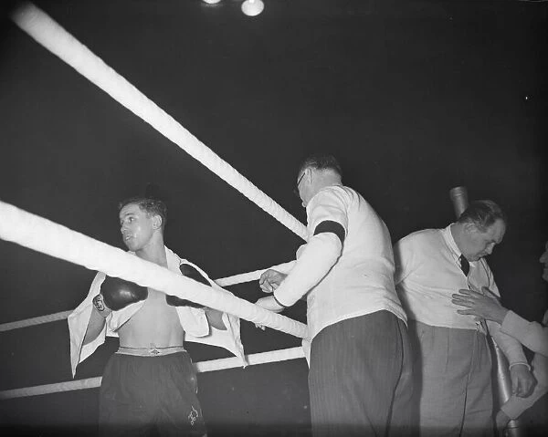 Boxing 13  /  2  /  1952 C753  /  7
