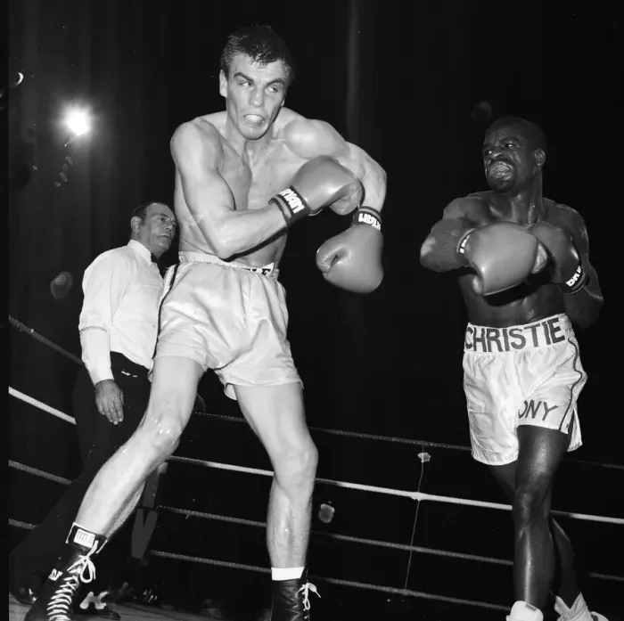 Framed Print : Boxing Errol Christie against Mark Kaylor 5th November 1985