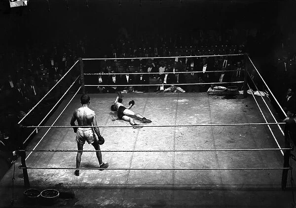 Boxing Jim Higgins V Pete Herman July 1921 Higgins Knocked out
