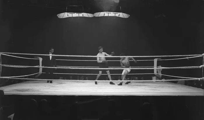 Framed Print : Boxing Johnny Griffith v Francis Charles Dec 1919 Framed Print : Boxing Johnny Griffith v Francis Charles Dec 1919
