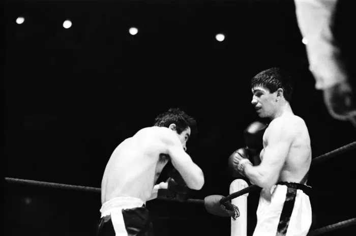 Framed Print : Boxing match between Jimmy Tibbs (white shorts) v Franco Macchia Framed Print : Boxing match between Jimmy Tibbs (white shorts) v Franco Macchia