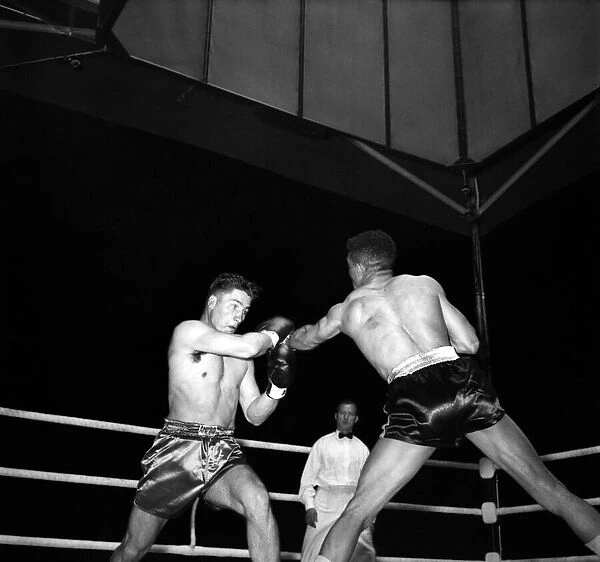 Boxing. Ralph Turpin v. Don Cockell. June 1952 C2915-002