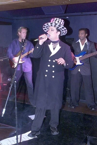 Boy George Sept 1999 from Culture Club singing at the Labour Conference party