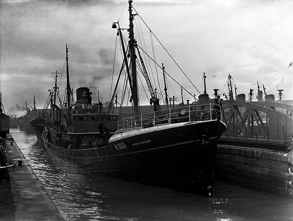 The Boyd Line Fleet sidewinder trawler Arctic Invader seen here leaving the St Andrews