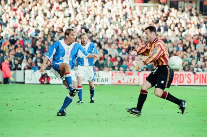 Framed Print : Bradford 2-2 Middlesbrough, League Division One match at Valley Parade Framed Print : Bradford 2-2 Middlesbrough, League Division One match at Valley Parade