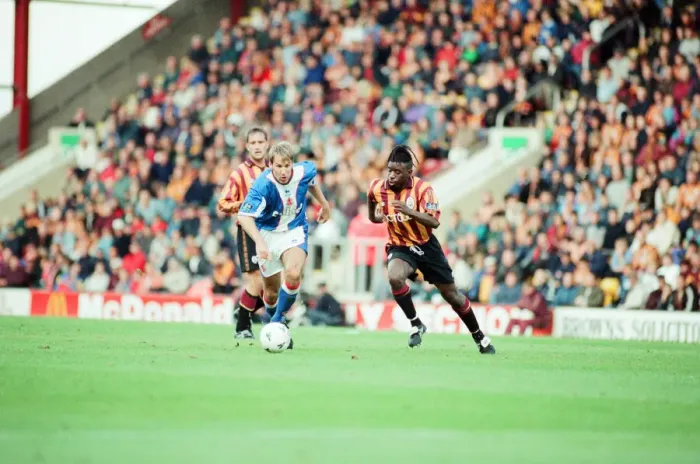 Framed Print : Bradford 2-2 Middlesbrough, League Division One match at Valley Parade Framed Print : Bradford 2-2 Middlesbrough, League Division One match at Valley Parade