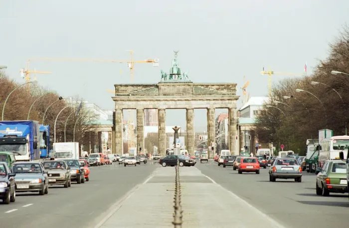 Framed Print : Brandenburg Gate, Berlin, Germany, 7th April 1995 Framed Print : Brandenburg Gate, Berlin, Germany, 7th April 1995