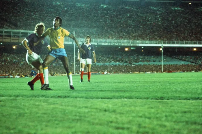 Framed Print : Brazil 1-0 Scotland, 1972 Brazil Independence Cup, final stage Framed Print : Brazil 1-0 Scotland, 1972 Brazil Independence Cup, final stage