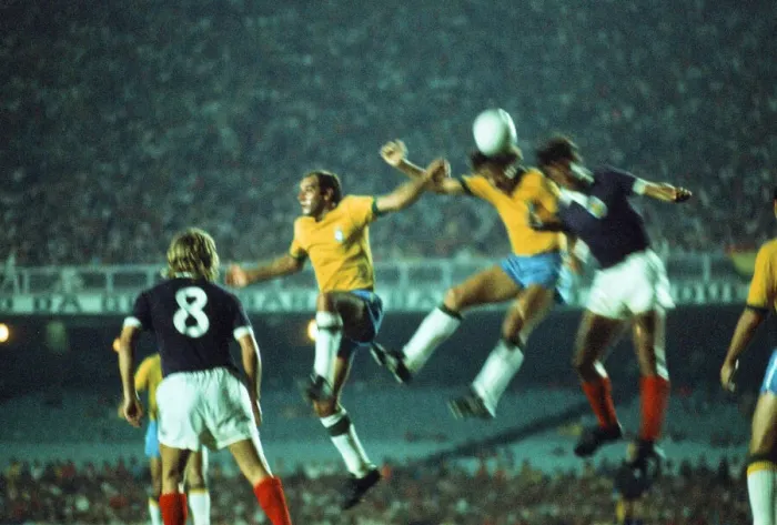 Framed Print : Brazil 1-0 Scotland, 1972 Brazil Independence Cup, final stage Framed Print : Brazil 1-0 Scotland, 1972 Brazil Independence Cup, final stage