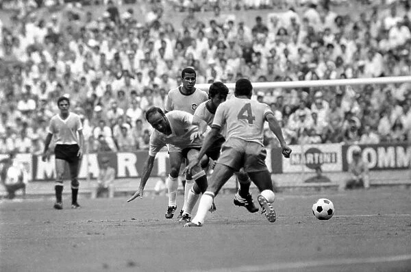 Brazil v. Uruguay: World Cup Semi-Final. July 1970 70-5871-021