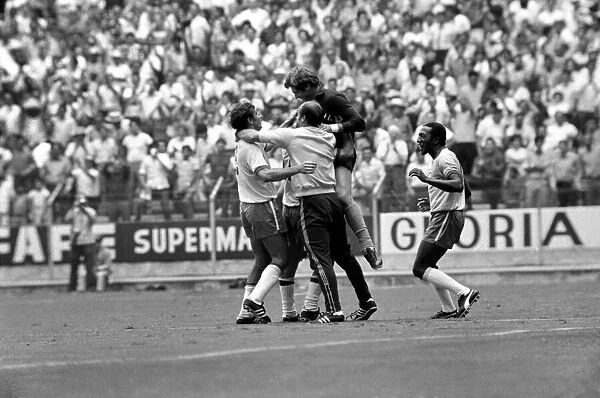 Brazil v. Uruguay: World Cup Semi-Final. July 1970 70-5871-013