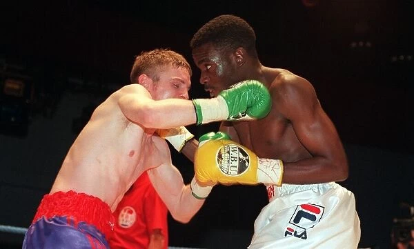 Brian Carr versus Cassius Baloyi boxing 26th June 1999 WBU championship bout Kelvin