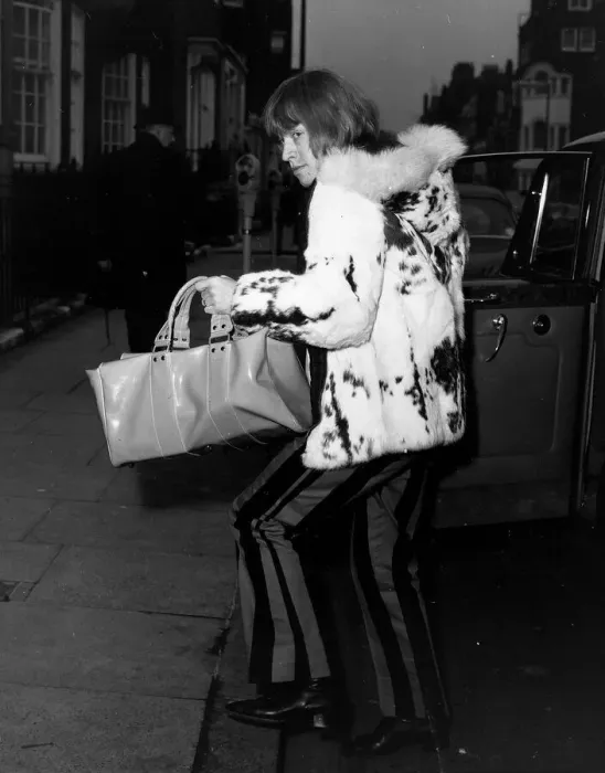 Framed Print : Brian Jones of The Rolling Stones, entering The Harley Street Nursing Home for dental Framed Print : Brian Jones of The Rolling Stones, entering The Harley Street Nursing Home for dental