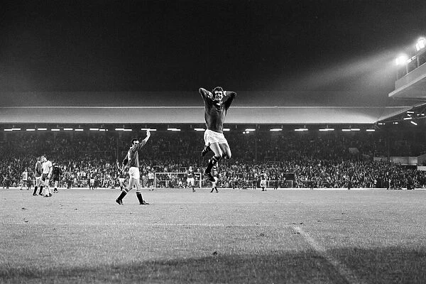 Brian Kidd leaps for joy after scoring 3rd goal for Man United