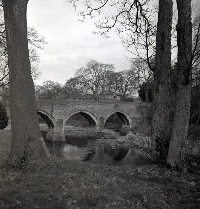 Framed Print : A bridge across the River Avon near Hamilton Lanarkshire Scotland Circa 1950 Framed Print : A bridge across the River Avon near Hamilton Lanarkshire Scotland Circa 1950