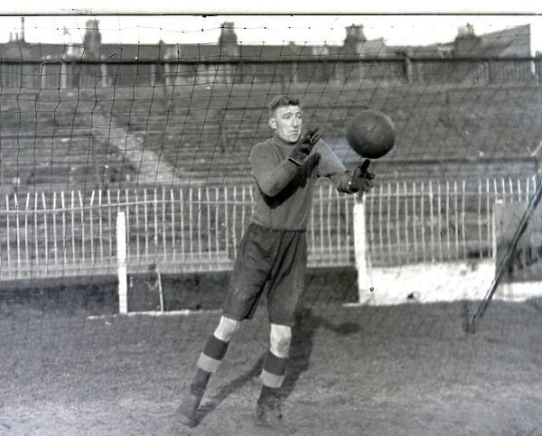 Bristol City FC. W. Coggins, goalkeeper in training. 11th December 1929