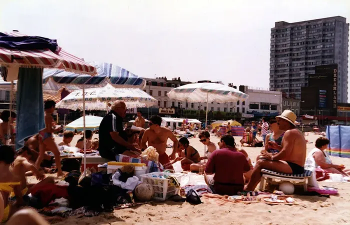 Framed Print : Britain Places : Margate, Kent. Holidaymakers relaxing on the beach at the seaside resort Framed Print : Britain Places : Margate, Kent. Holidaymakers relaxing on the beach at the seaside resort