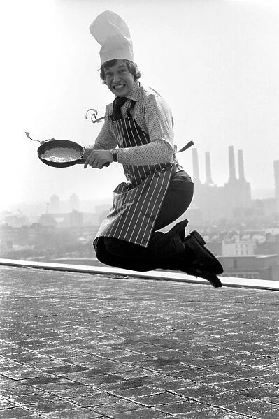 Britains top man in the kitchen. April 1975 75-2138-007