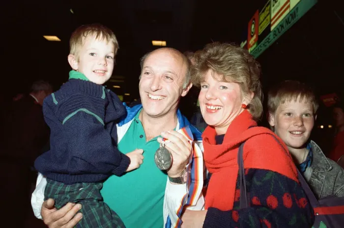 Framed Print : Britains Olympians arrives at Heathrow airport following the Seoul Olympics