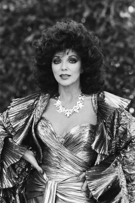 Framed Print : British actress Joan Collins pictured in Los Angeles, California Framed Print : British actress Joan Collins pictured in Los Angeles, California