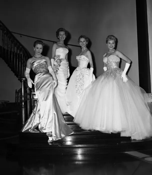 Framed Print : British Actresses preview the evening dresses they will be wearing this year