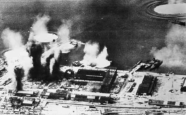 British Avengers attack Shannoshu shipyard, Innoshima during Second World War