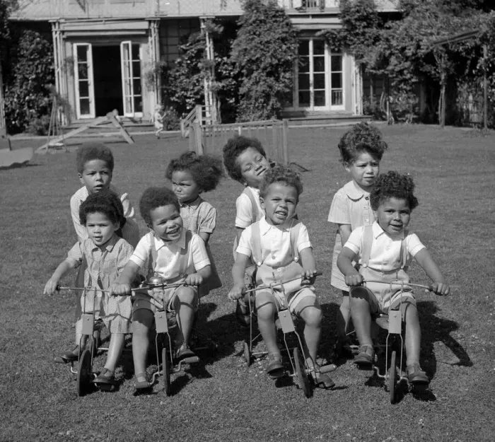 Framed Print : British born children of US African American servicemen stationed in the U. K