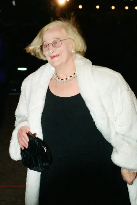 Framed Print : British Comedy Awards. Pictured, actress Liz Smith who plays the role of Norma Speakman Framed Print : British Comedy Awards. Pictured, actress Liz Smith who plays the role of Norma Speakman