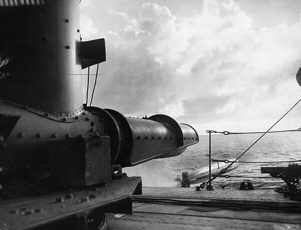 A British destroyer carried out a torpedo exercise and afterwards recovered the torpedo