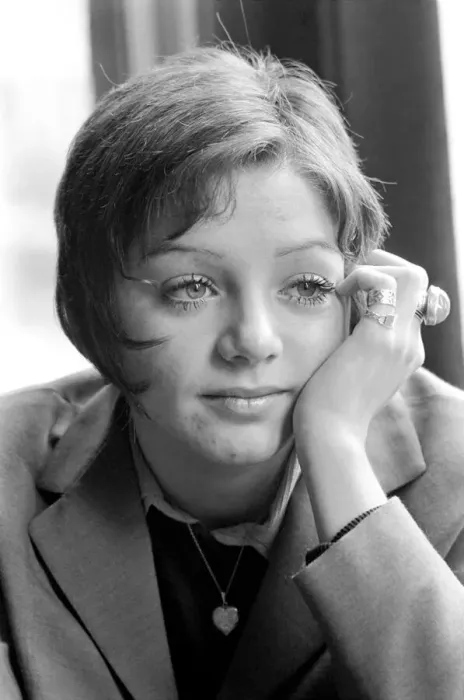 Framed Print : British family feature: Young teenage girl, portrait November 1969 Framed Print : British family feature: Young teenage girl, portrait November 1969