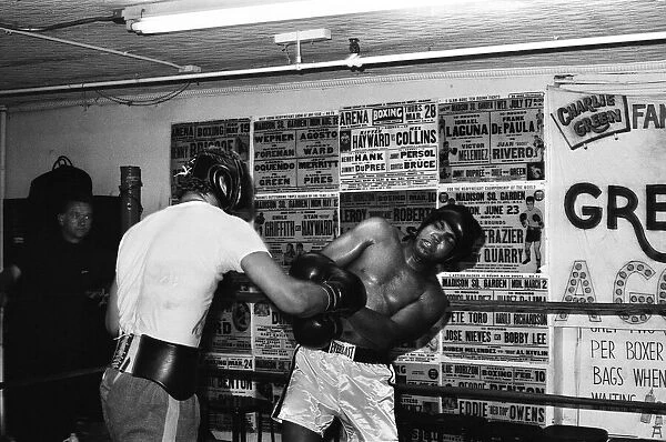 British heavyweight boxer Joe Bugner (left) with American former heavyweight champion of