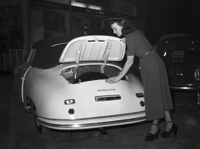 Framed Print : British International Motor Show, held at Earls Court, London, 17th to 27th October 1951 Framed Print : British International Motor Show, held at Earls Court, London, 17th to 27th October 1951