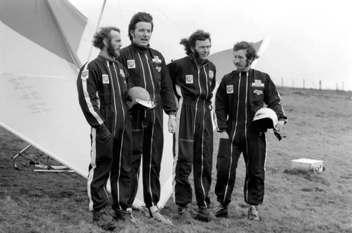 Framed Print : British Kite Team. With the World Hang Gliding Championships taking place in Australia Framed Print : British Kite Team. With the World Hang Gliding Championships taking place in Australia