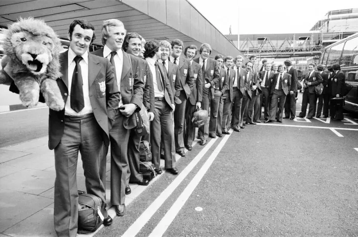 Framed Print : British Lions seen here at Heathrow Airport on their way to New Zealand 10th May 1977 Framed Print : British Lions seen here at Heathrow Airport on their way to New Zealand 10th May 1977