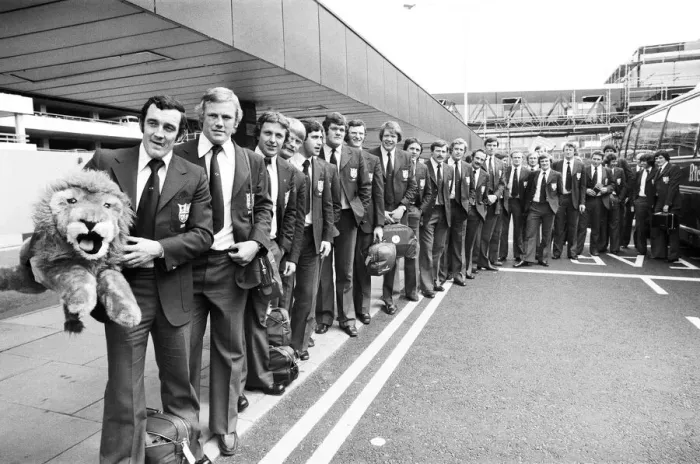 Framed Print : British Lions seen here at Heathrow Airport on their way to New Zealand 10th May 1977 Framed Print : British Lions seen here at Heathrow Airport on their way to New Zealand 10th May 1977