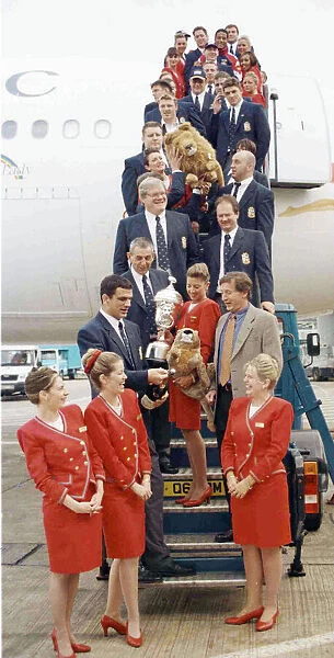 British Lions Tour rugby players arriving Heathrow July 1997 from South Africa with